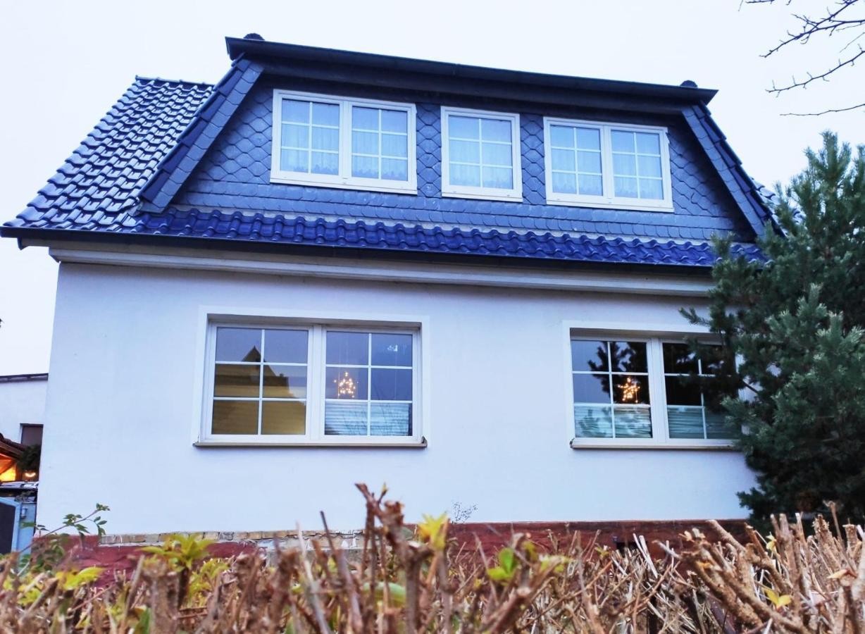 Ferienhaus Blaue Blume Mit 11 Kw Ladestation, Kamin, Terrasse, Eingezaeuntem Garten, Sauna, Wlan, Netflix, 2 Hunde Willkommen! Güntersberge Екстериор снимка